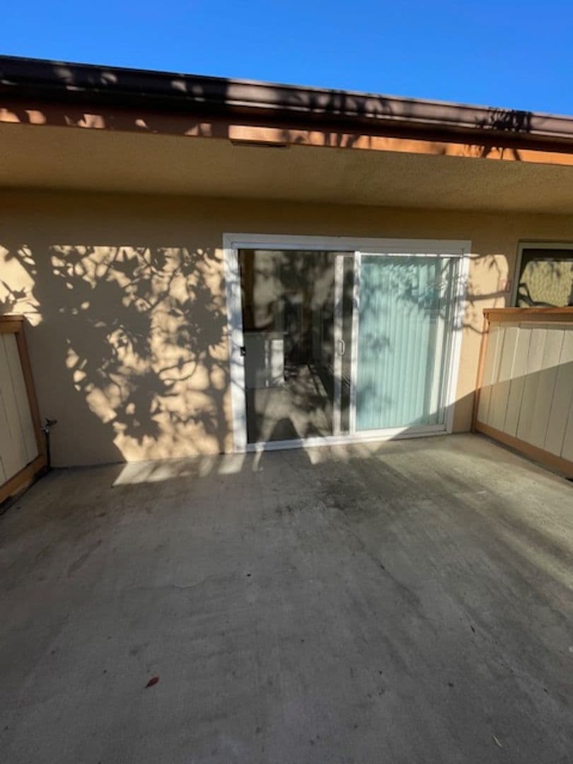 Lakewood Apartment: 2616 Green Meadow Rd.