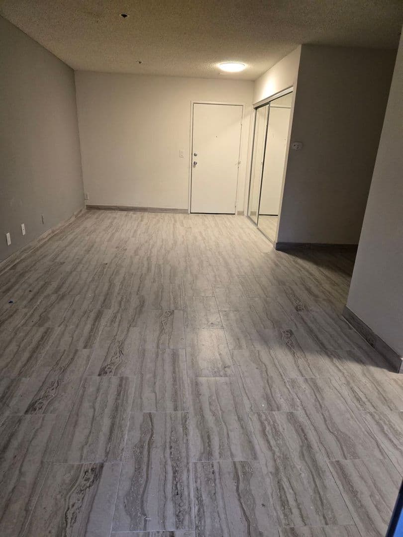 Santa Ana Apartment: 810 N. Minter St.