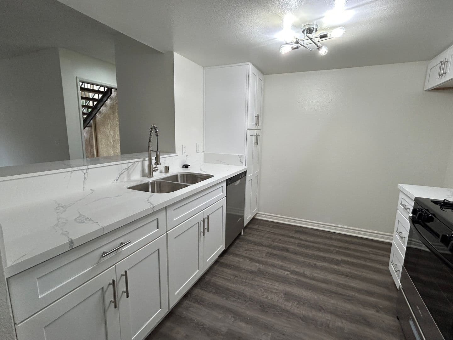 Buena Park Apartment: 7500 Crescent Avenue
