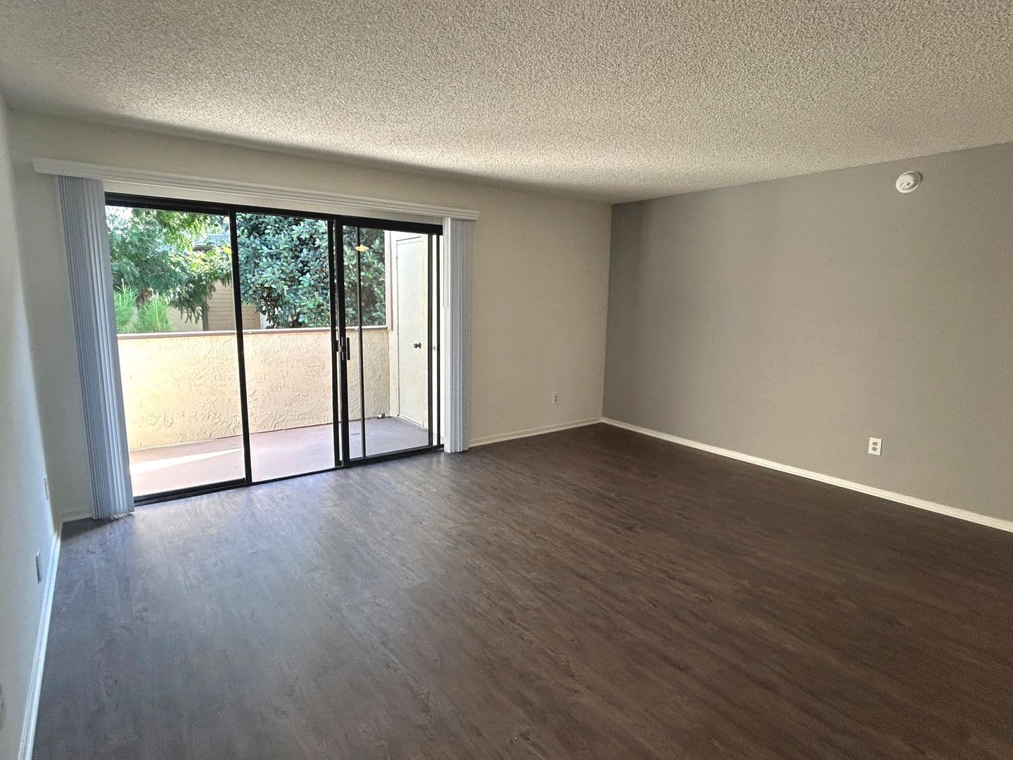 Buena Park Apartment: 7500 Crescent Avenue