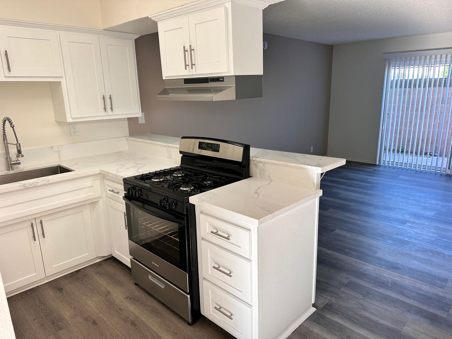 Anaheim Apartment: 1742 W. Lincoln Ave. Unit C1