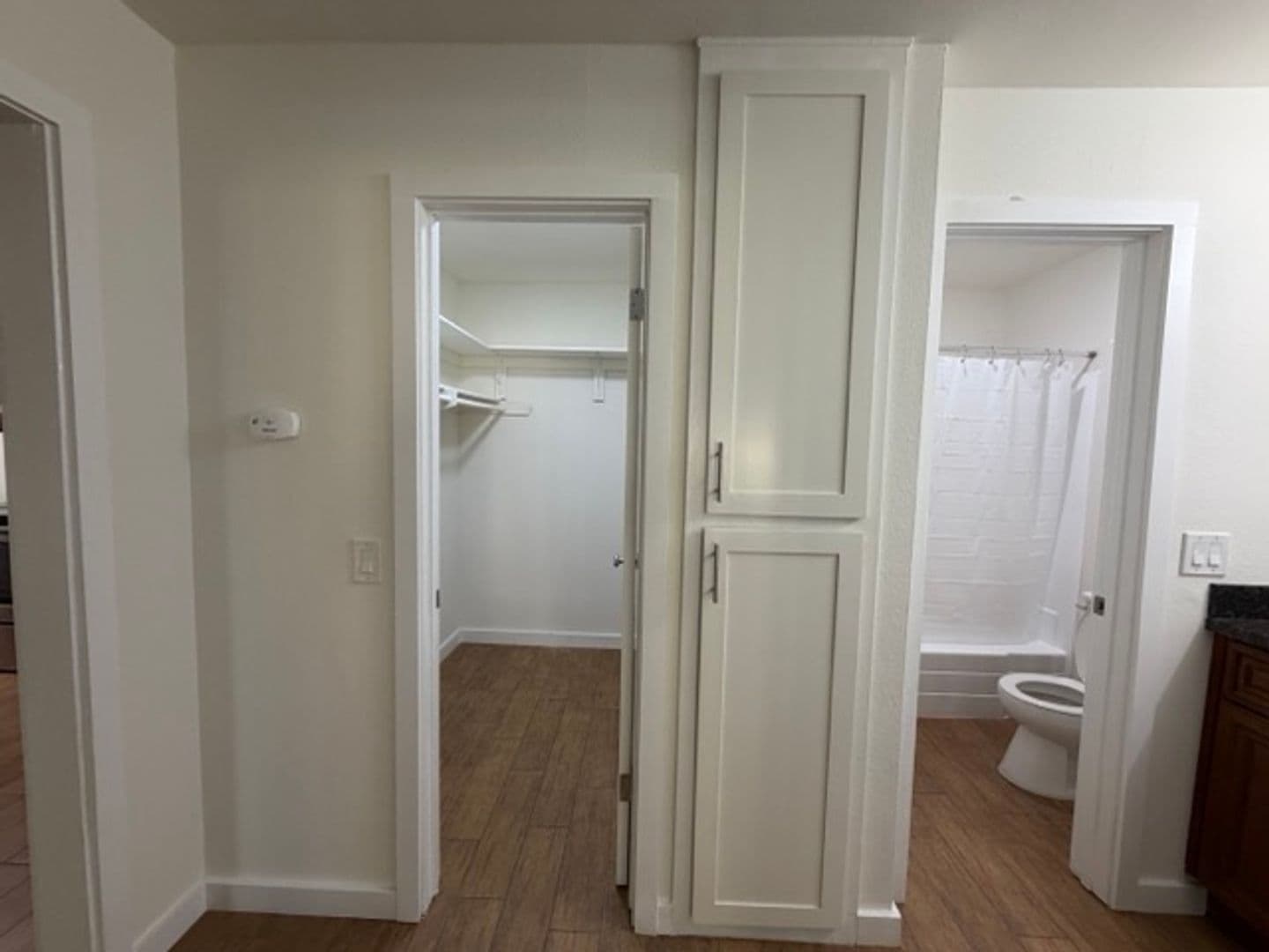 Orange Apartment: 1544 E Quincy Ave #A-03