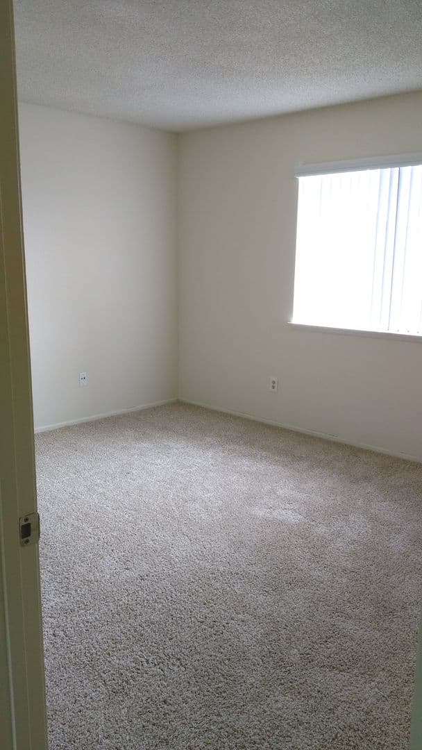 Buena Park Apartment: 7500 Crescent Avenue