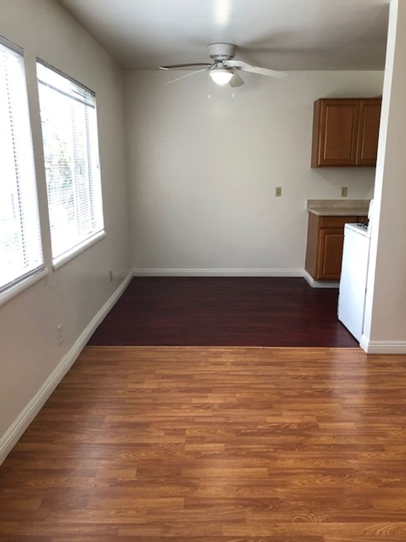 Long Beach Apartment: 2210 Locust Ave.