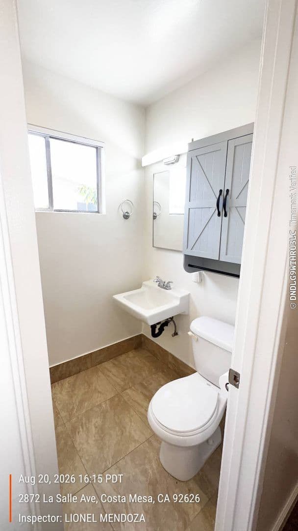 Costa Mesa Apartment: 2872 La Salle Ave.