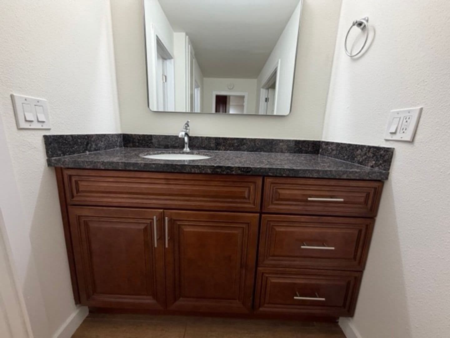 Orange Apartment: 1544 E Quincy Ave #A-03