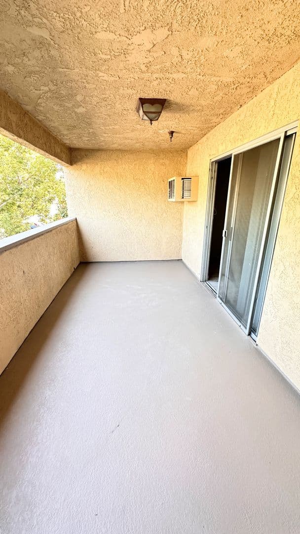 Santa Ana Apartment: 810 N. Minter St.