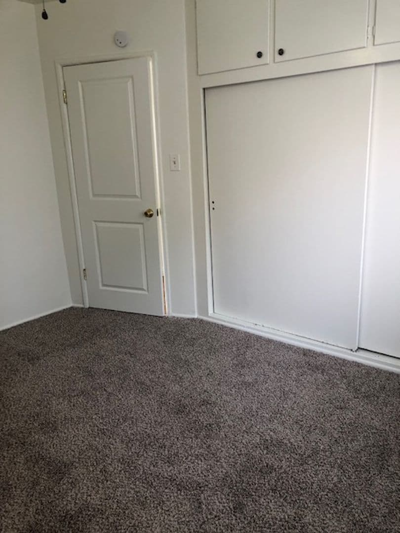 Long Beach Apartment: 2210 Locust Ave.