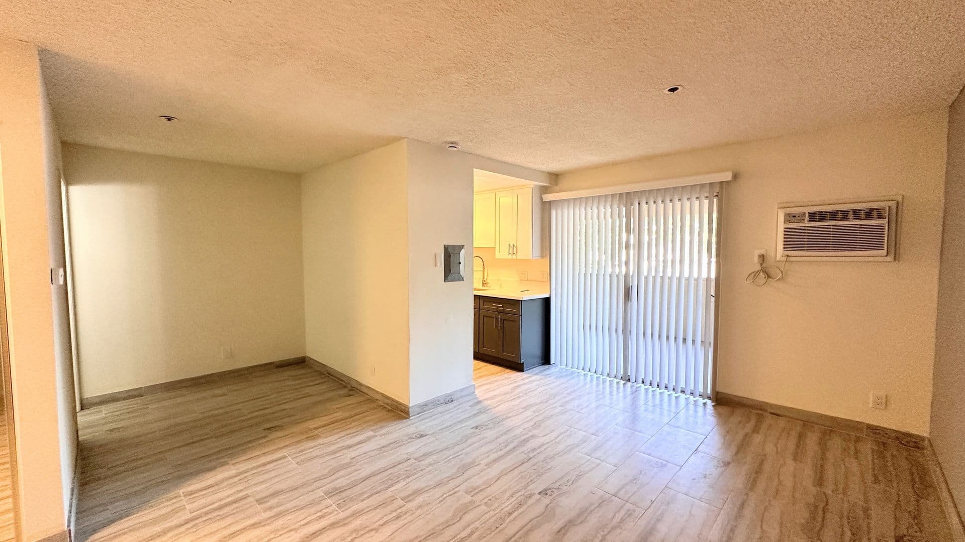 Santa Ana Apartment: 810 N. Minter St.