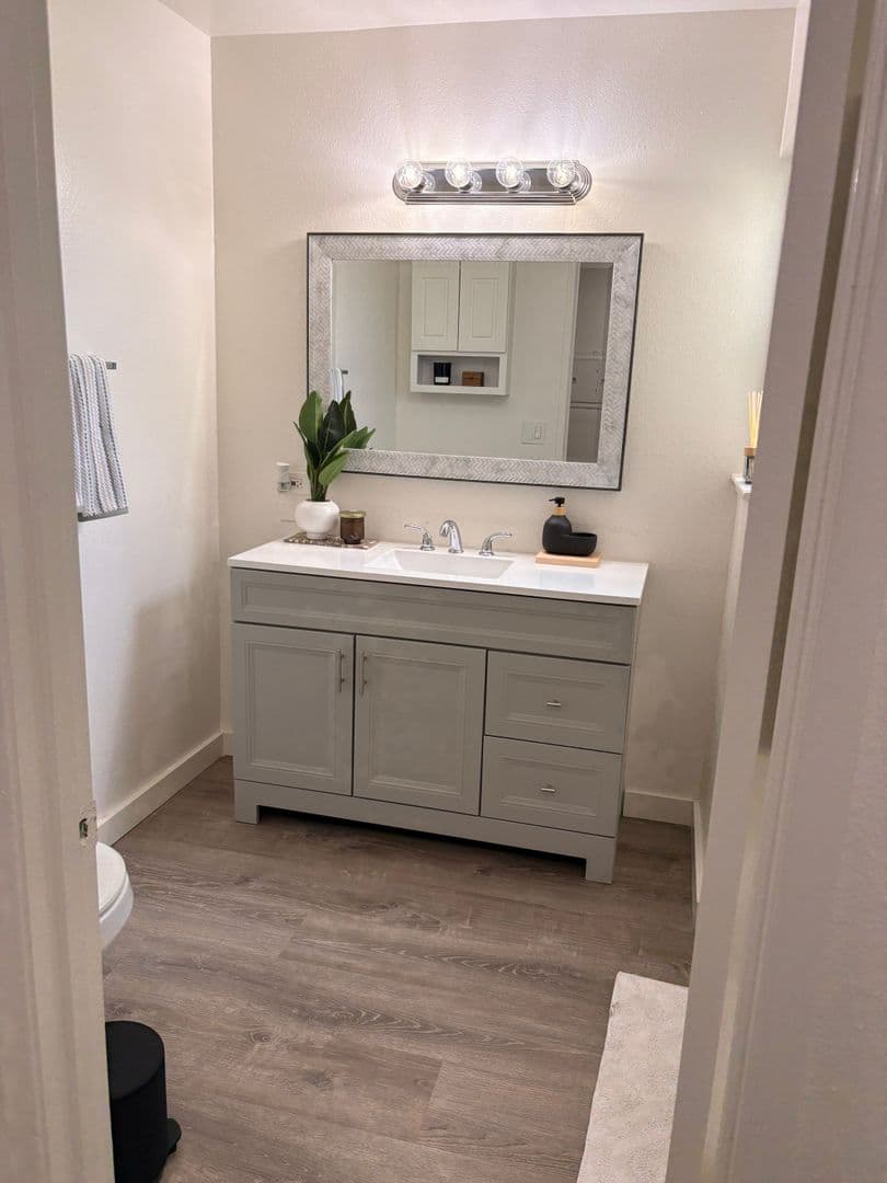 Westminster Apartment: 14300 Chestnut St.