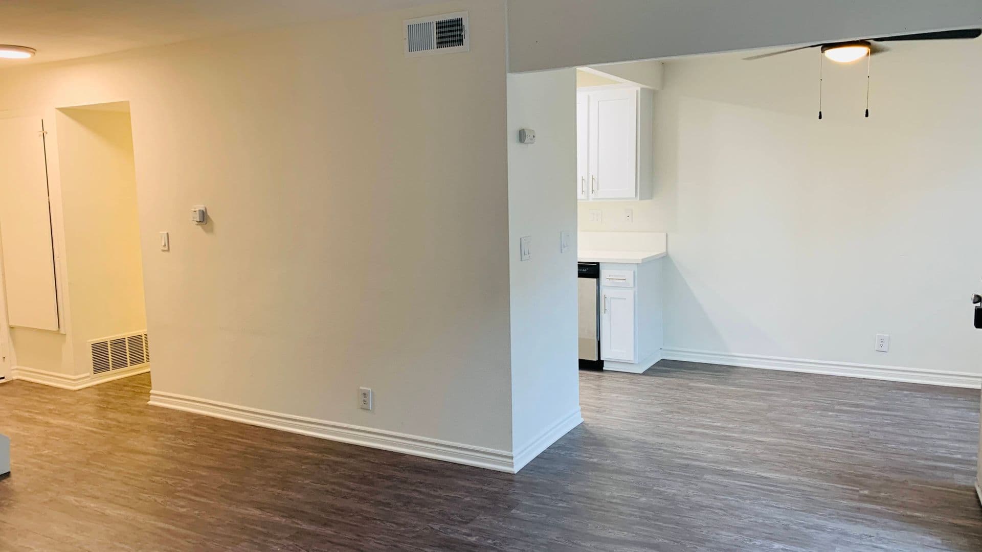 Lake Forest Apartment: 23051 Village Dr.