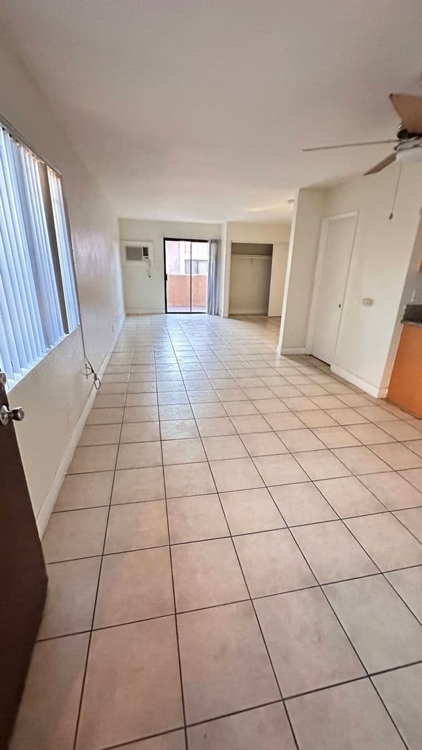 Santa Ana Apartment: 709 E. Chestnut Ave.