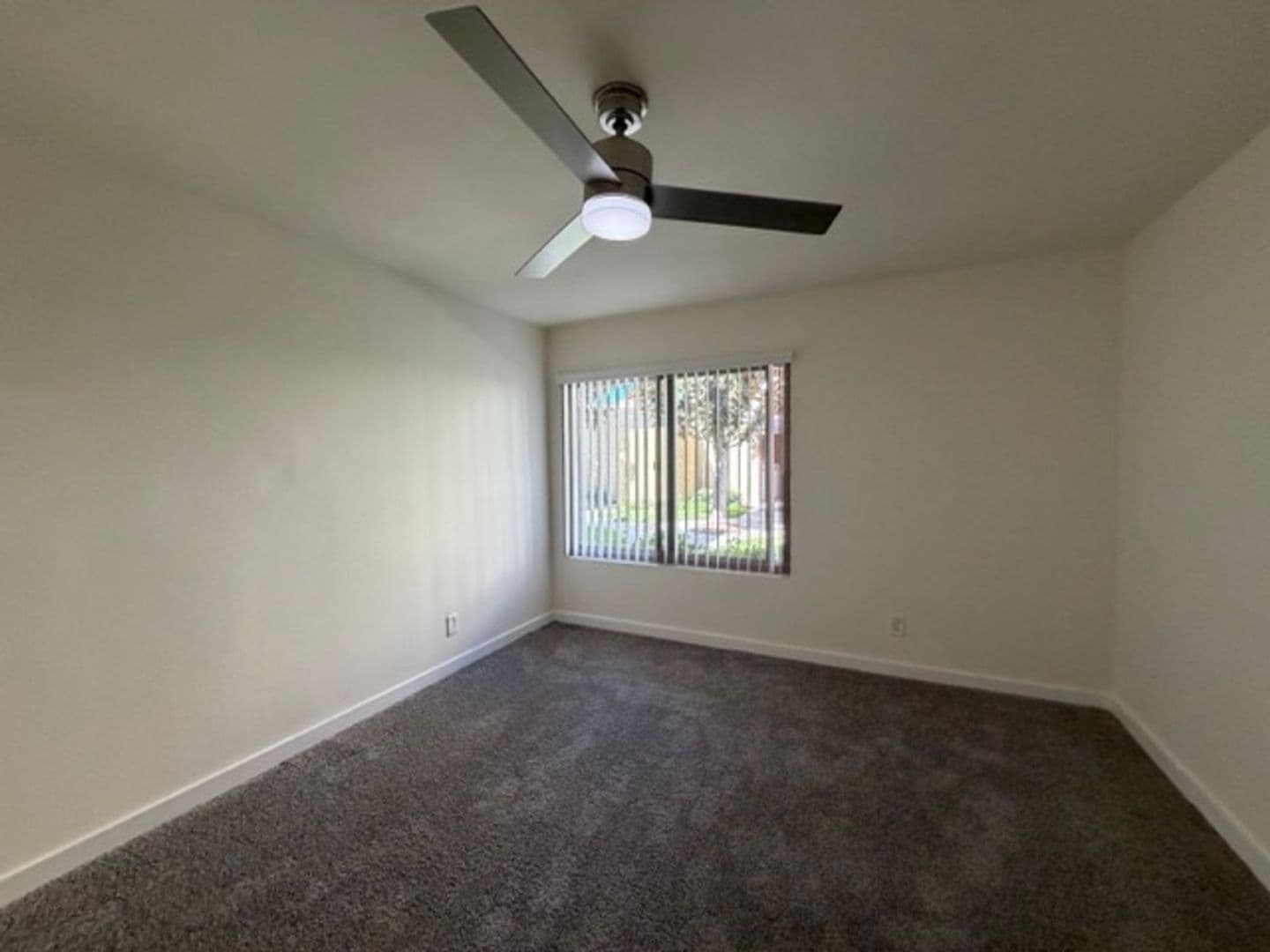 Orange Apartment: 1544 E Quincy Ave #A-03