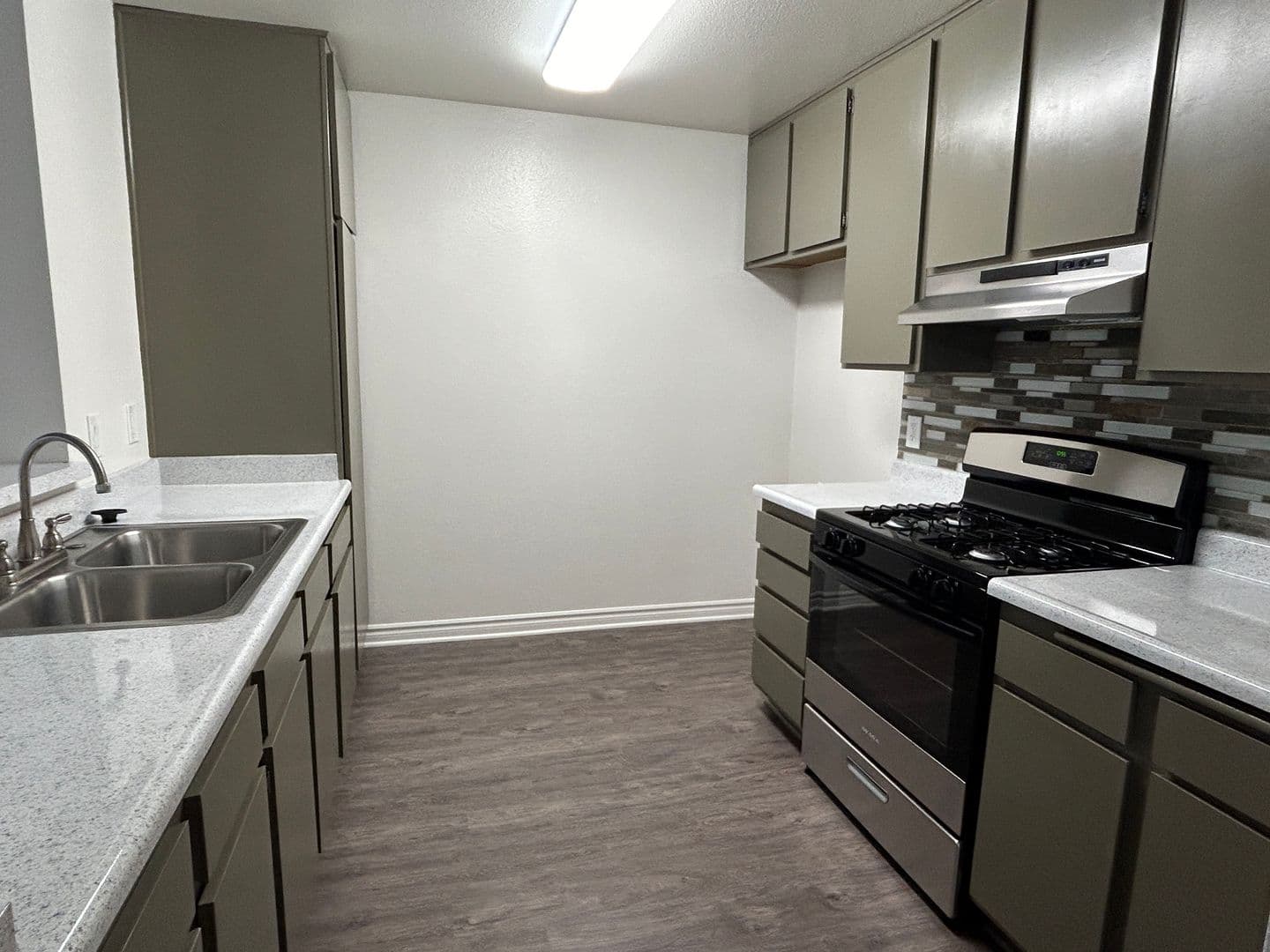 Buena Park Apartment: 7500 Crescent Avenue