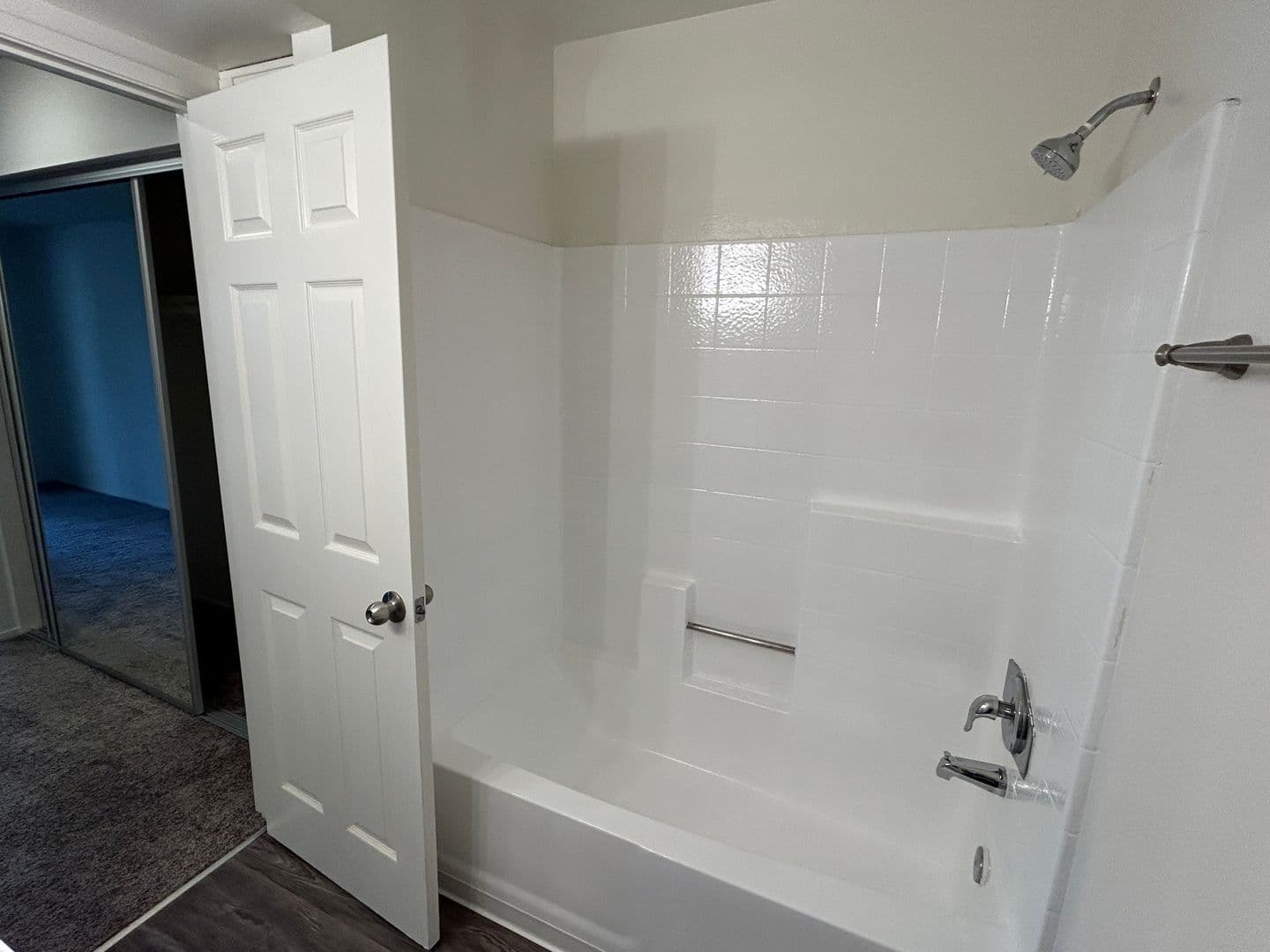 Anaheim Apartment: 700 S. Magnolia Ave.