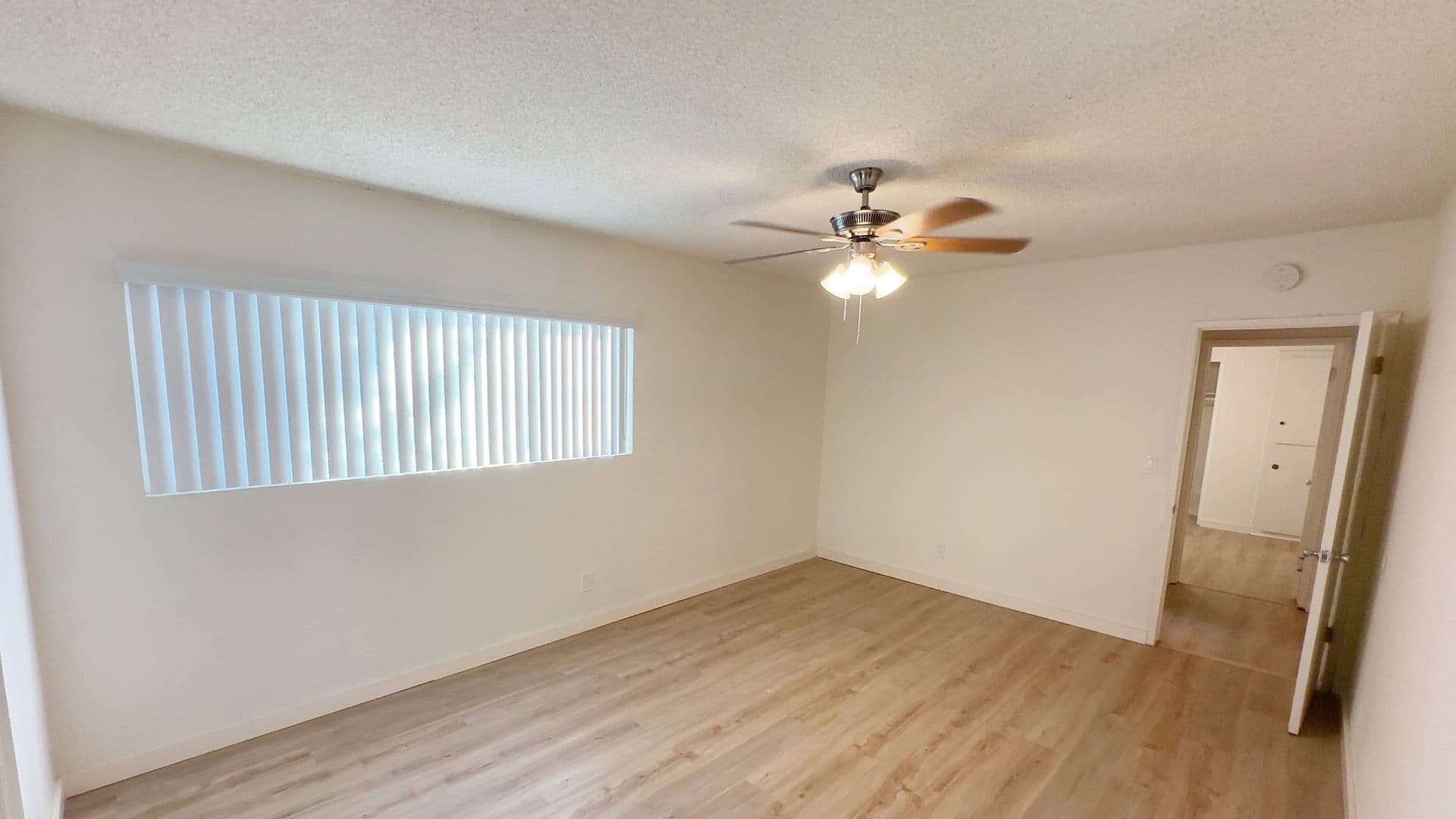 Garden Grove Apartment: 10332 Lampson Ave.