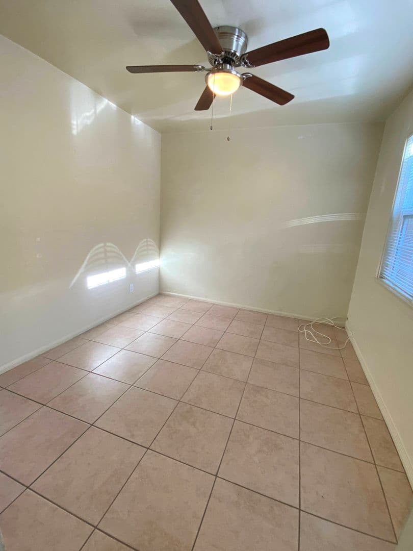 Newport Beach Apartment: 1124 W. Balboa Blvd.