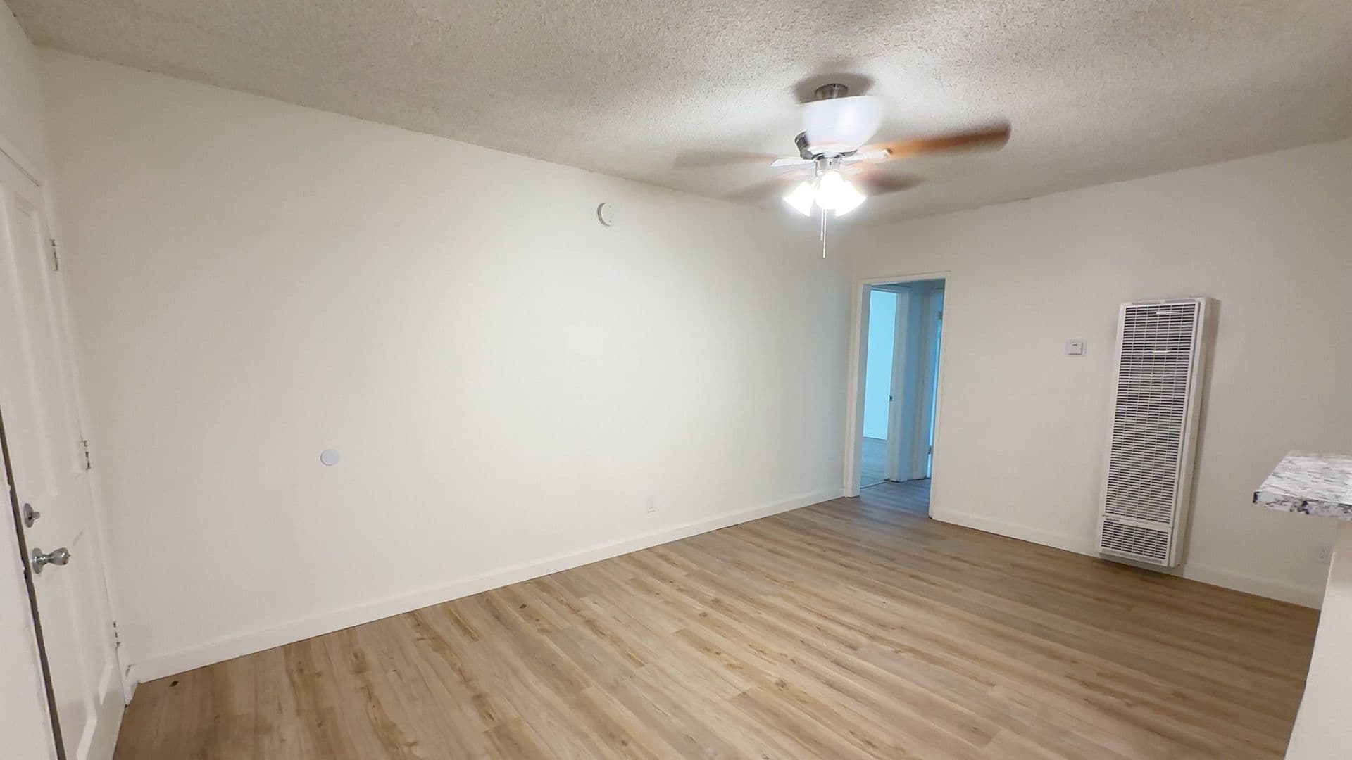 Garden Grove Apartment: 10332 Lampson Ave.