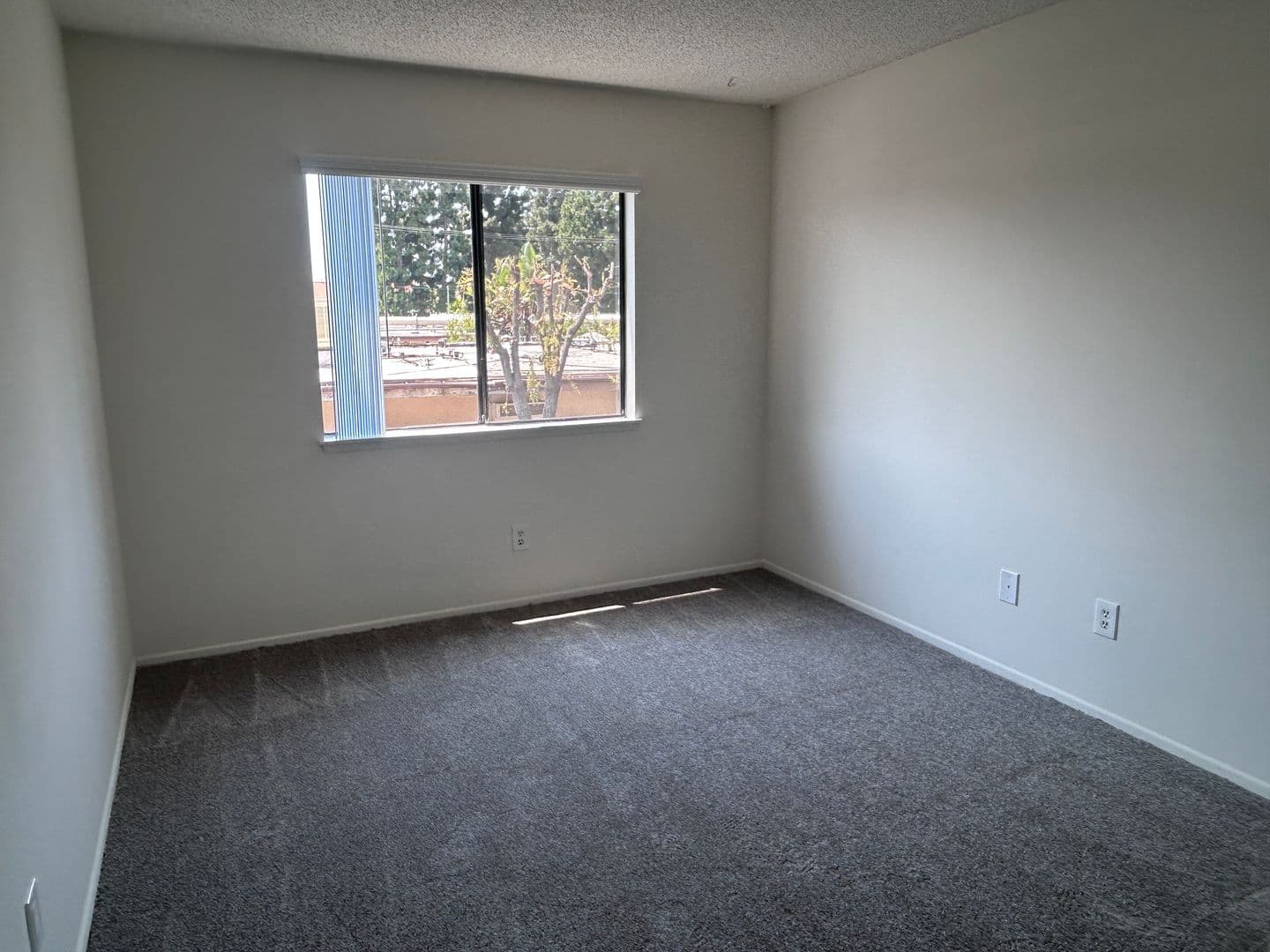 Buena Park Apartment: 7500 Crescent Avenue