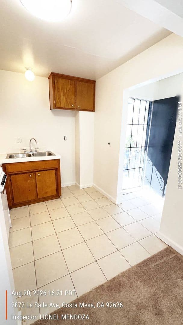 Costa Mesa Apartment: 2872 La Salle Ave.