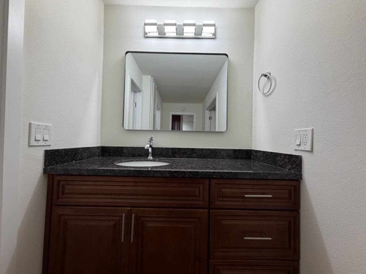 Orange Apartment: 1544 E Quincy Ave #A-03