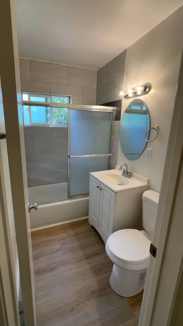 Garden Grove Apartment: 10332 Lampson Ave.