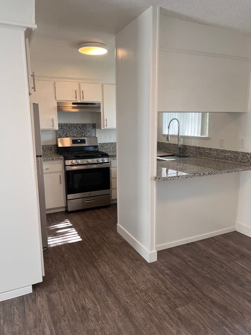 Buena Park Apartment: 7051 9th St.  #215