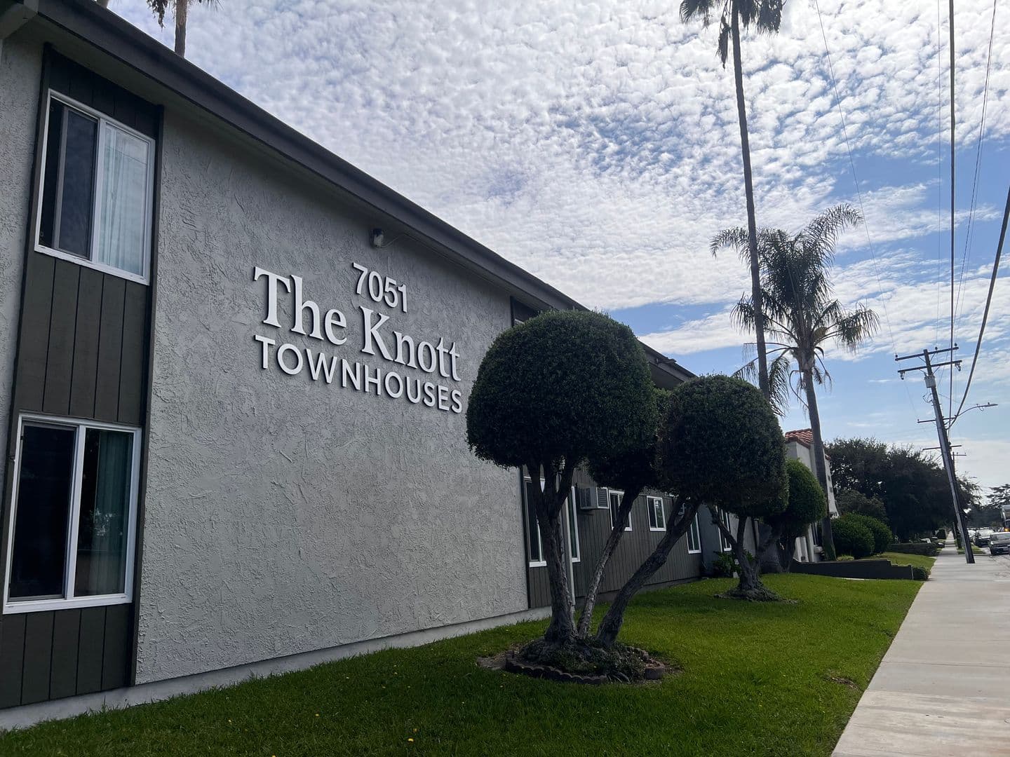 Buena Park Apartment: 7051 9th St.  #215