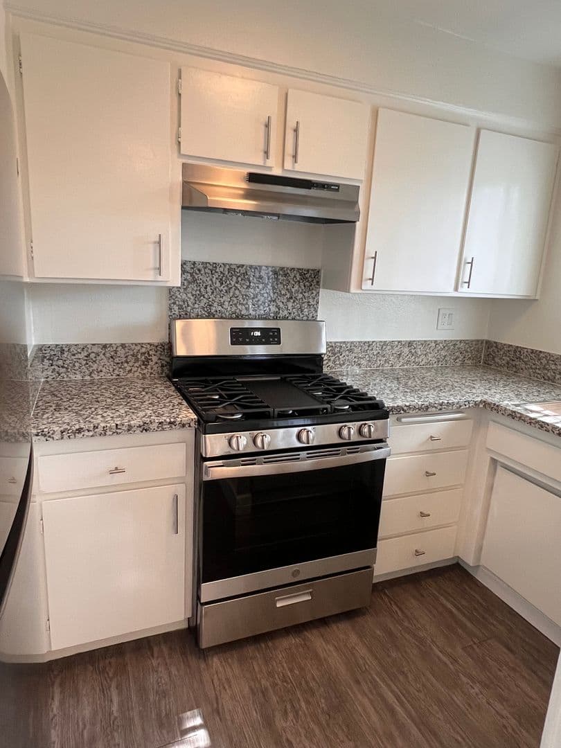 Buena Park Apartment: 7051 9th St.  #215