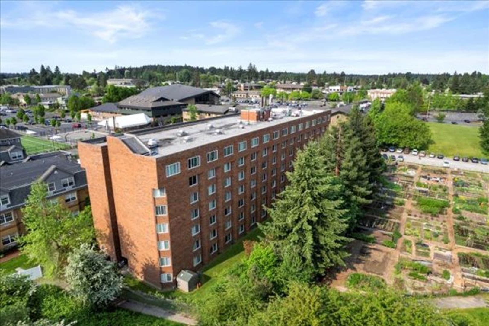 Tacoma Apartment: 1601 S. Union Ave