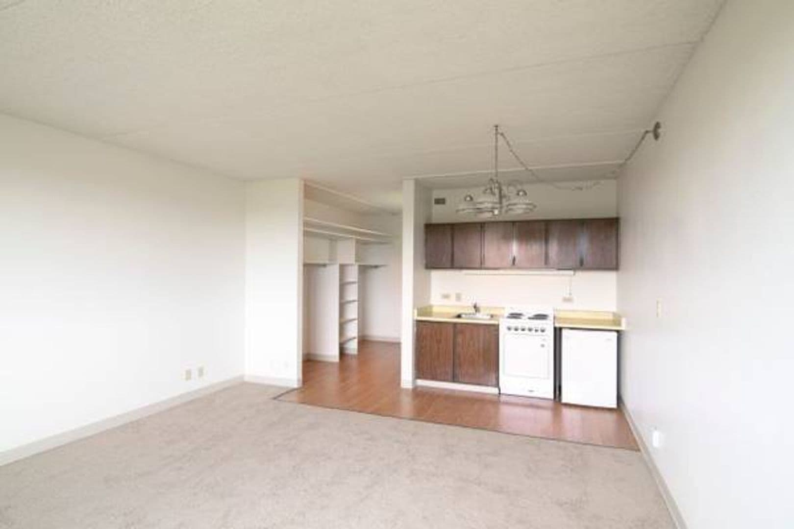 Tacoma Apartment: 1601 S. Union Ave