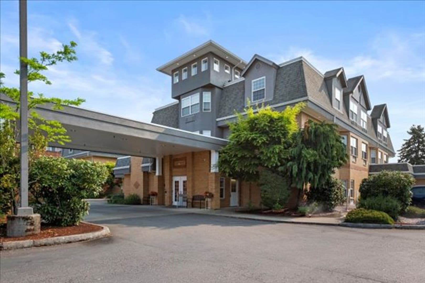 Tacoma Apartment: 1609 S. Union Ave