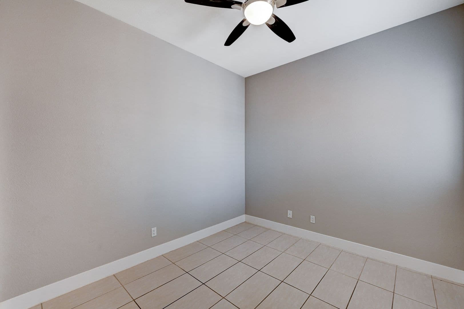 Las Vegas Townhome: 2830 Serenidad Dr