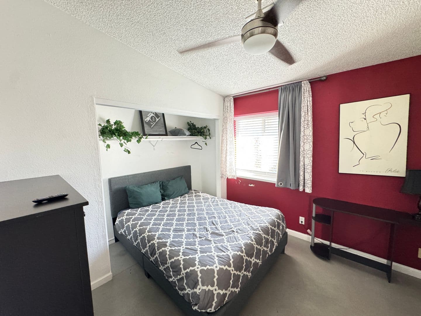 Las Vegas House: 7267 Sixshooter Dr