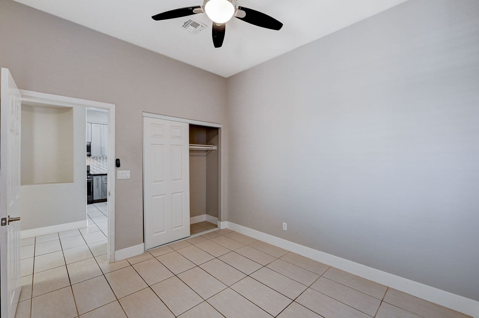 Las Vegas Townhome: 2830 Serenidad Dr