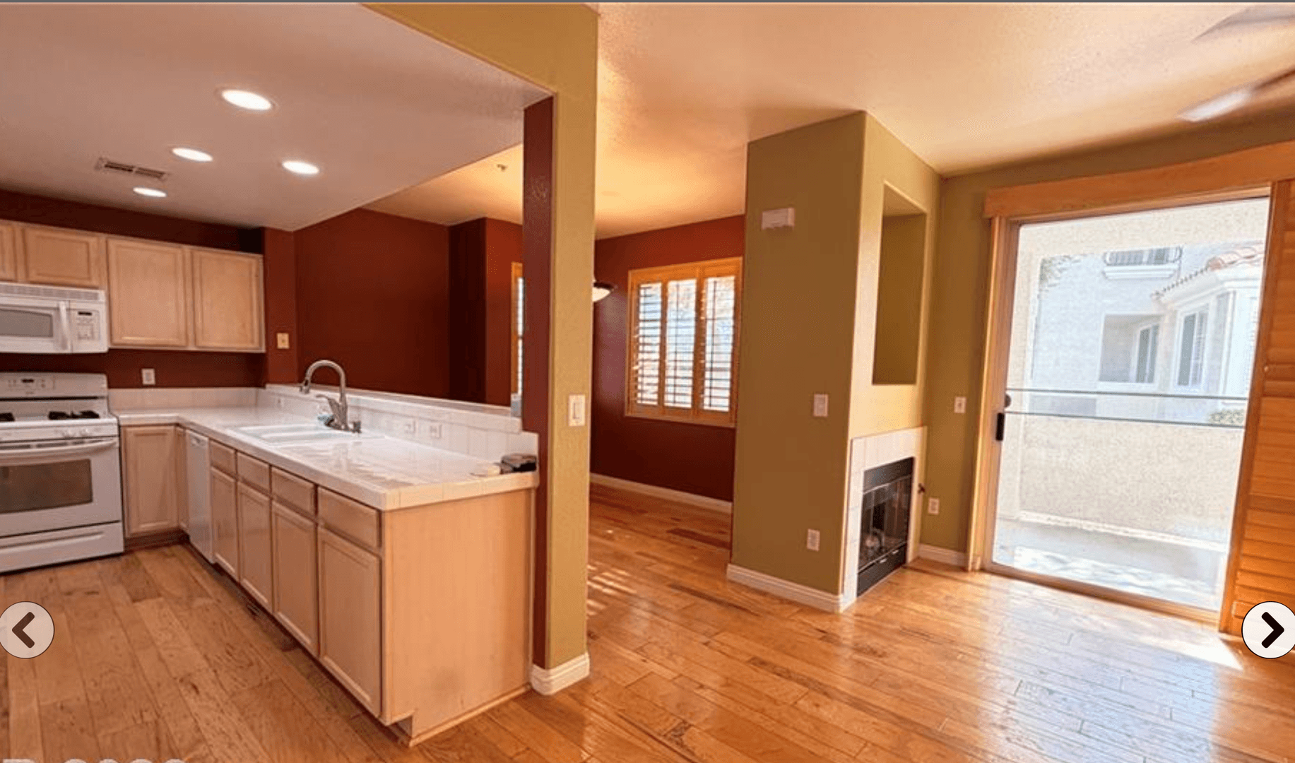 Henderson Condo: 2325 Windmill Pkwy #1613