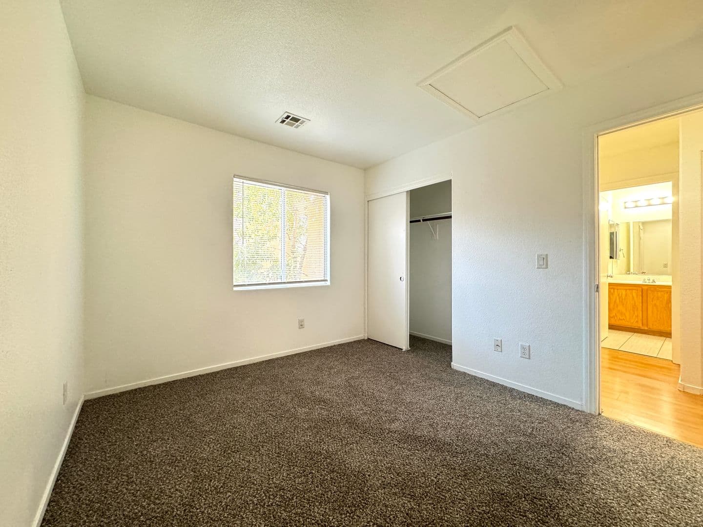 Las Vegas House: 10433 Wyatt Earp Ct