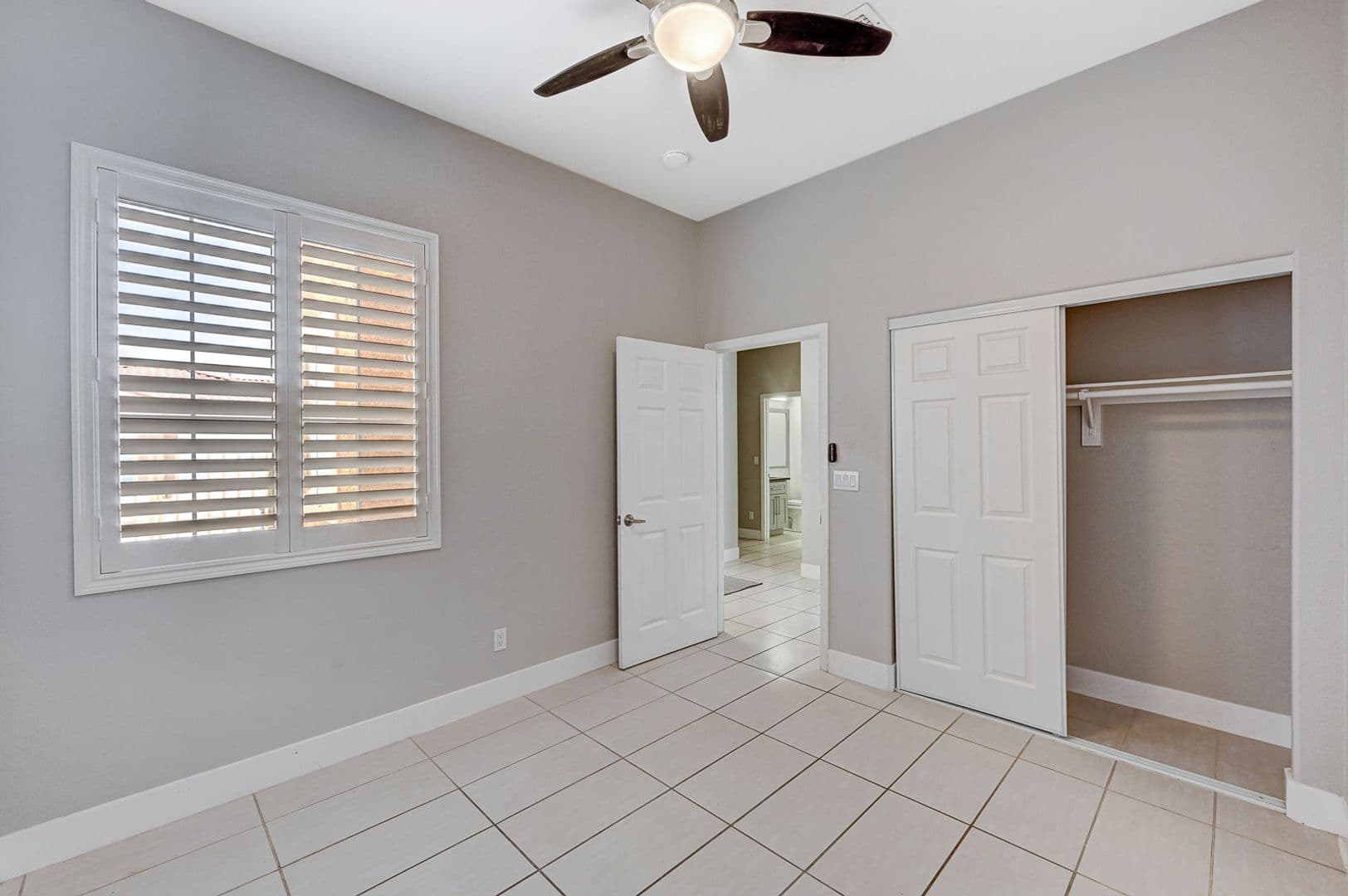 Las Vegas Townhome: 2830 Serenidad Dr