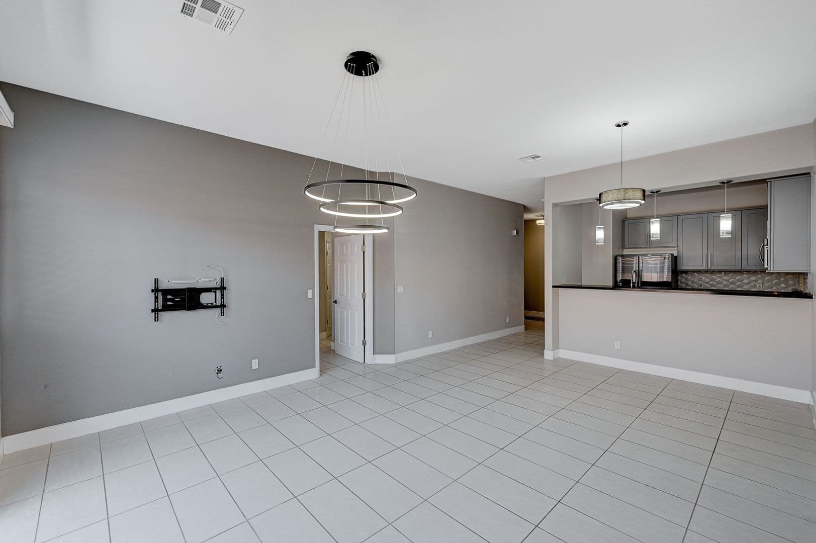 Las Vegas Townhome: 2830 Serenidad Dr
