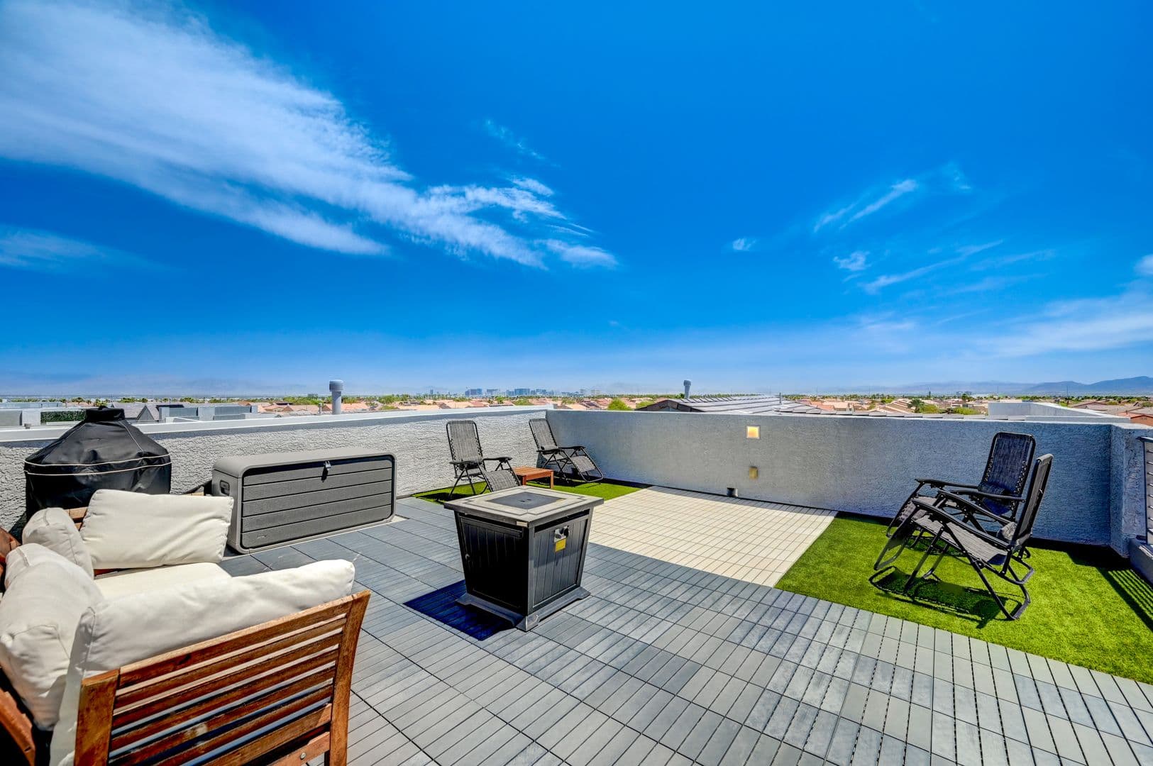 Las Vegas House: 7760 Misty Oaks Ave