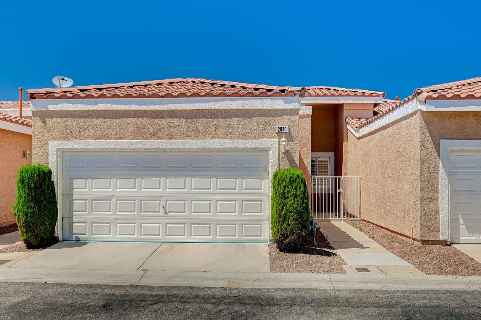 Las Vegas Townhome: 2830 Serenidad Dr