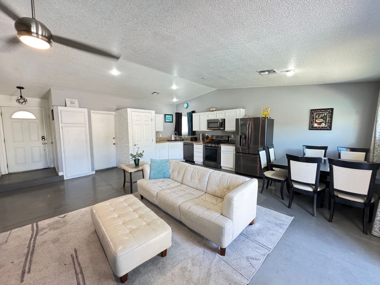 Las Vegas House: 7267 Sixshooter Dr