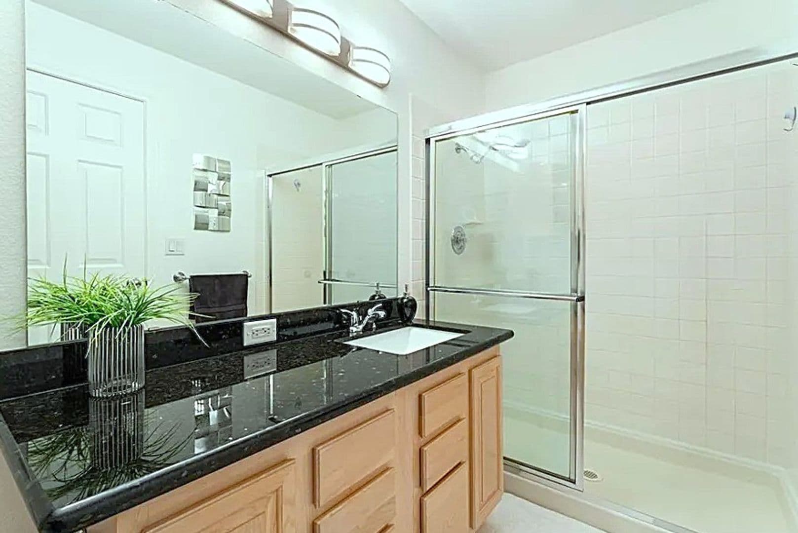 Henderson House: 392 Manti Pl #392