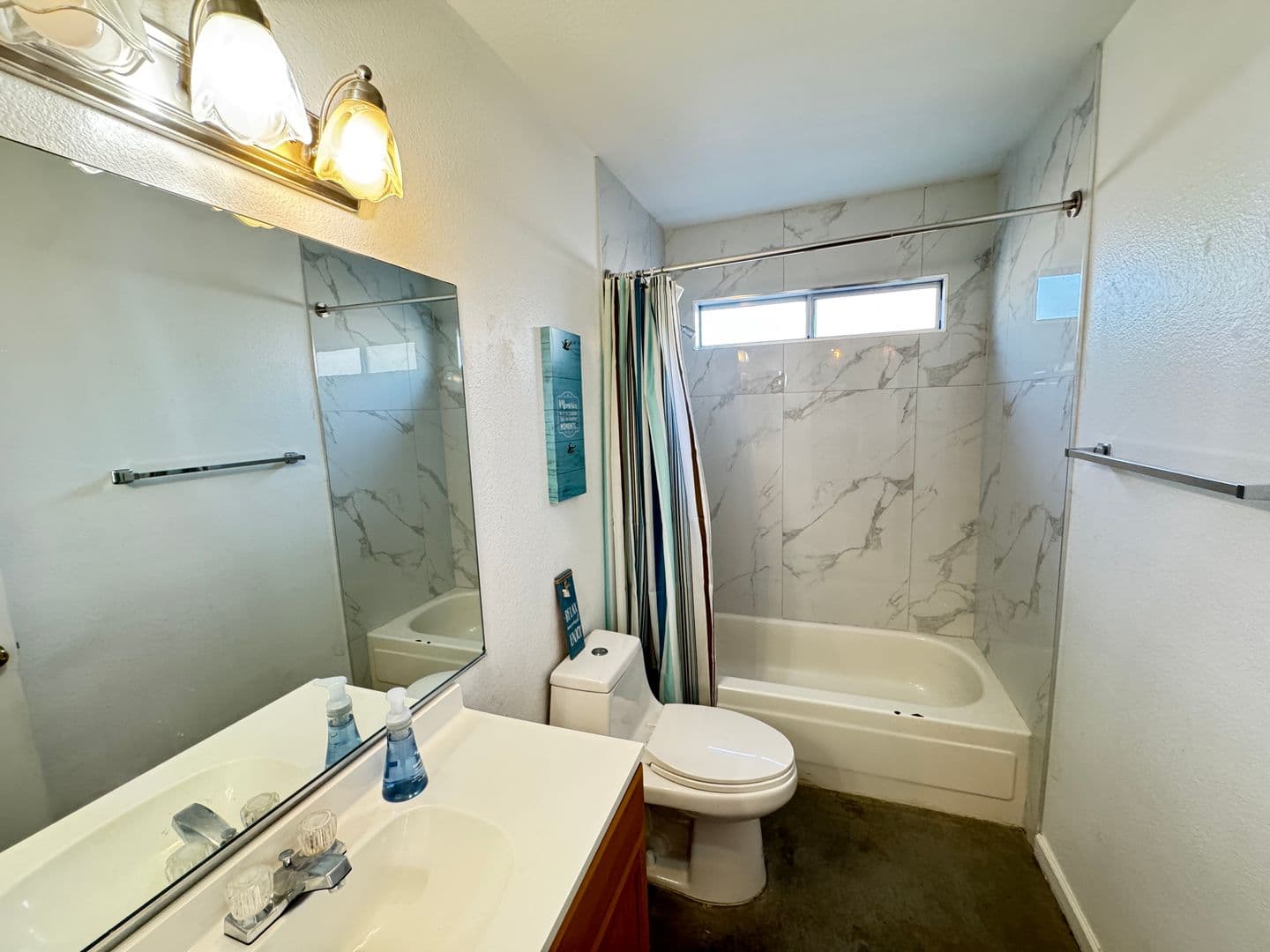 Las Vegas House: 7267 Sixshooter Dr