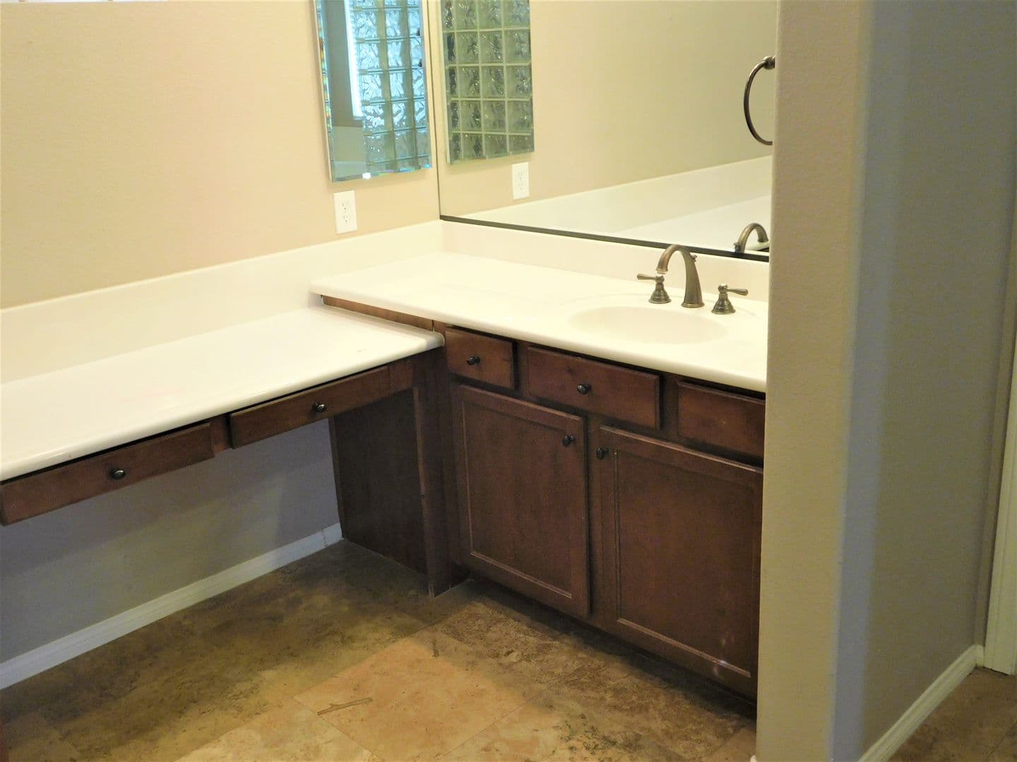 Las Vegas House: 8426 Benicasim CT