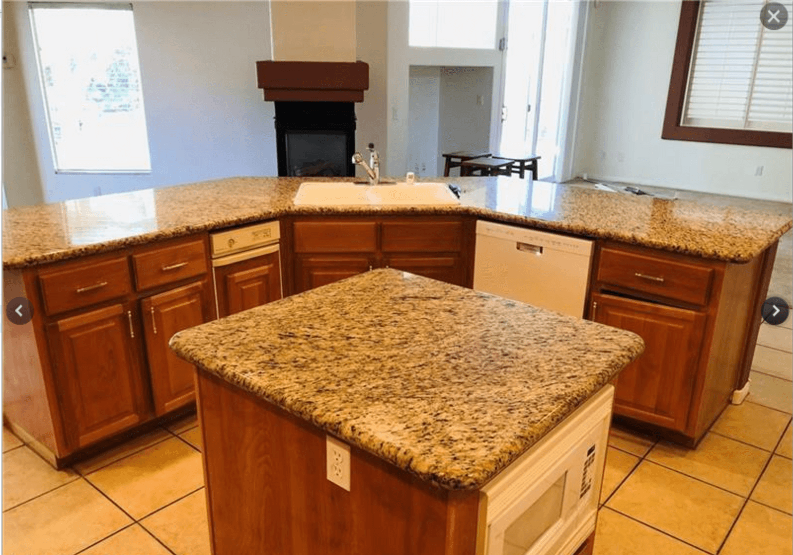 Las Vegas House: 6610 Gilded Lantern Ave