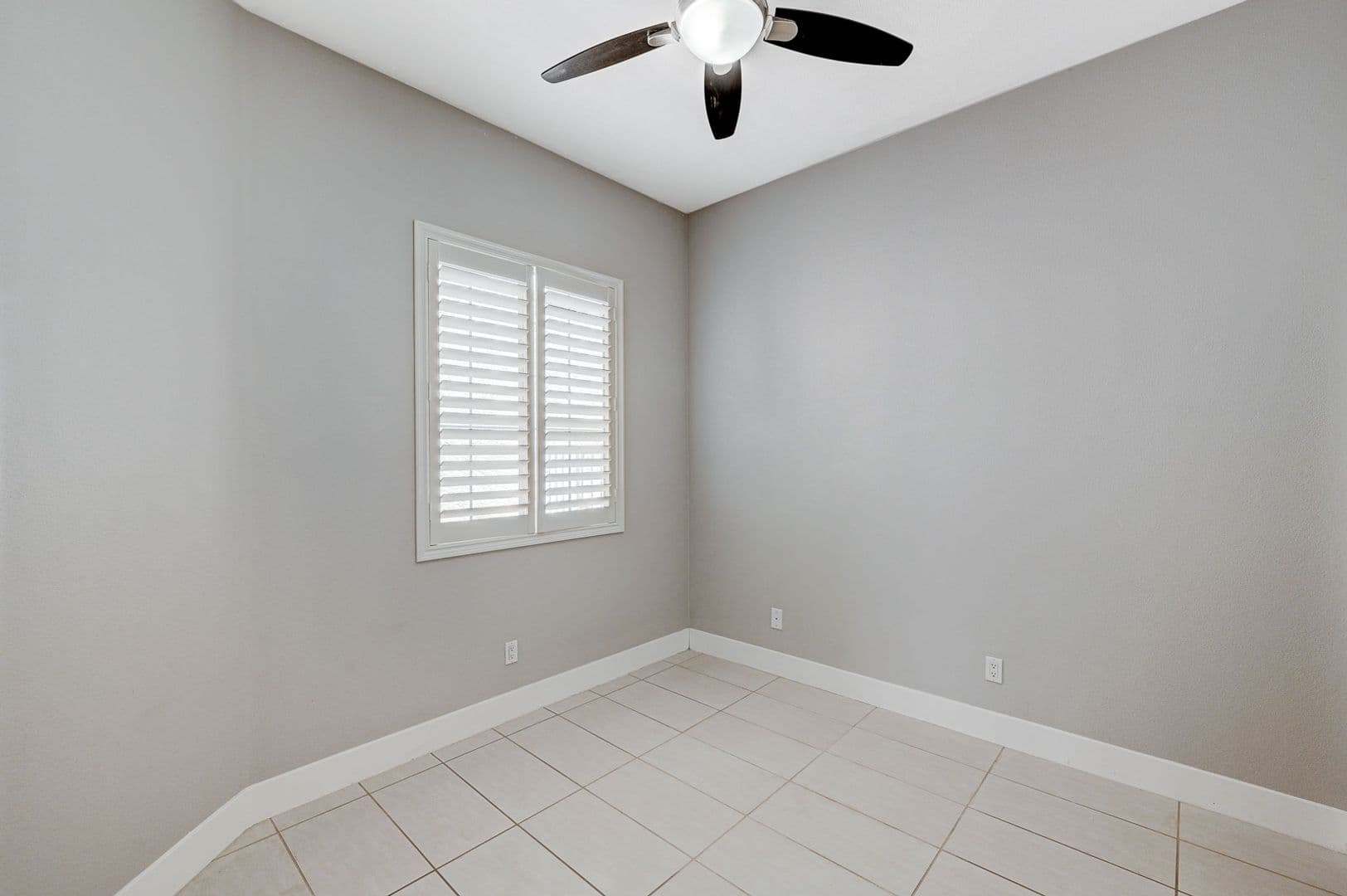 Las Vegas Townhome: 2830 Serenidad Dr