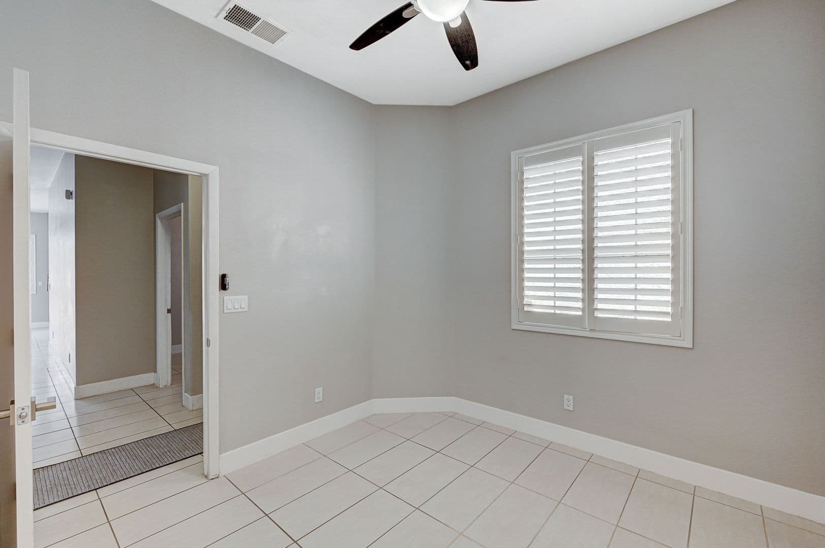 Las Vegas Townhome: 2830 Serenidad Dr