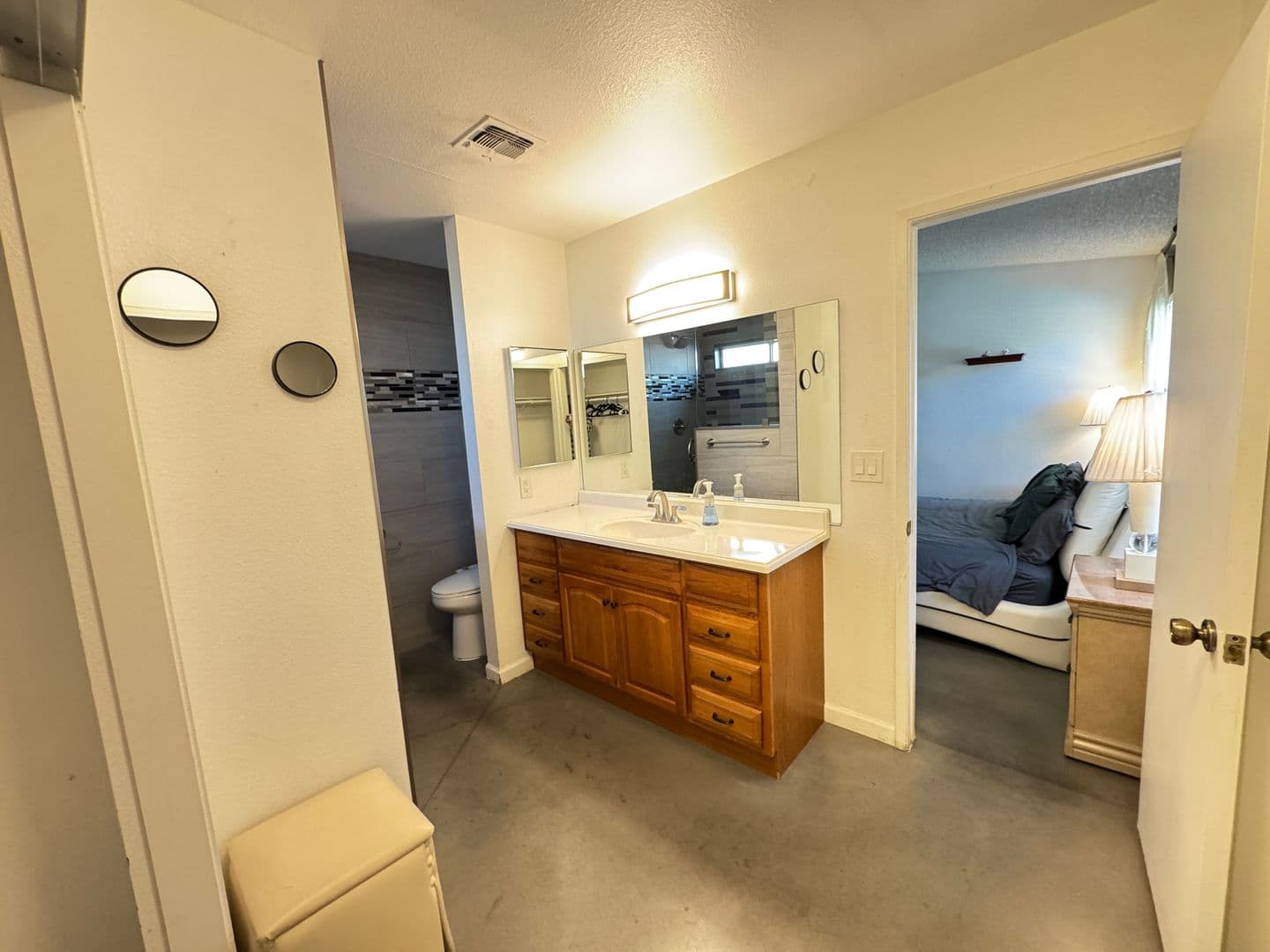 Las Vegas House: 7267 Sixshooter Dr
