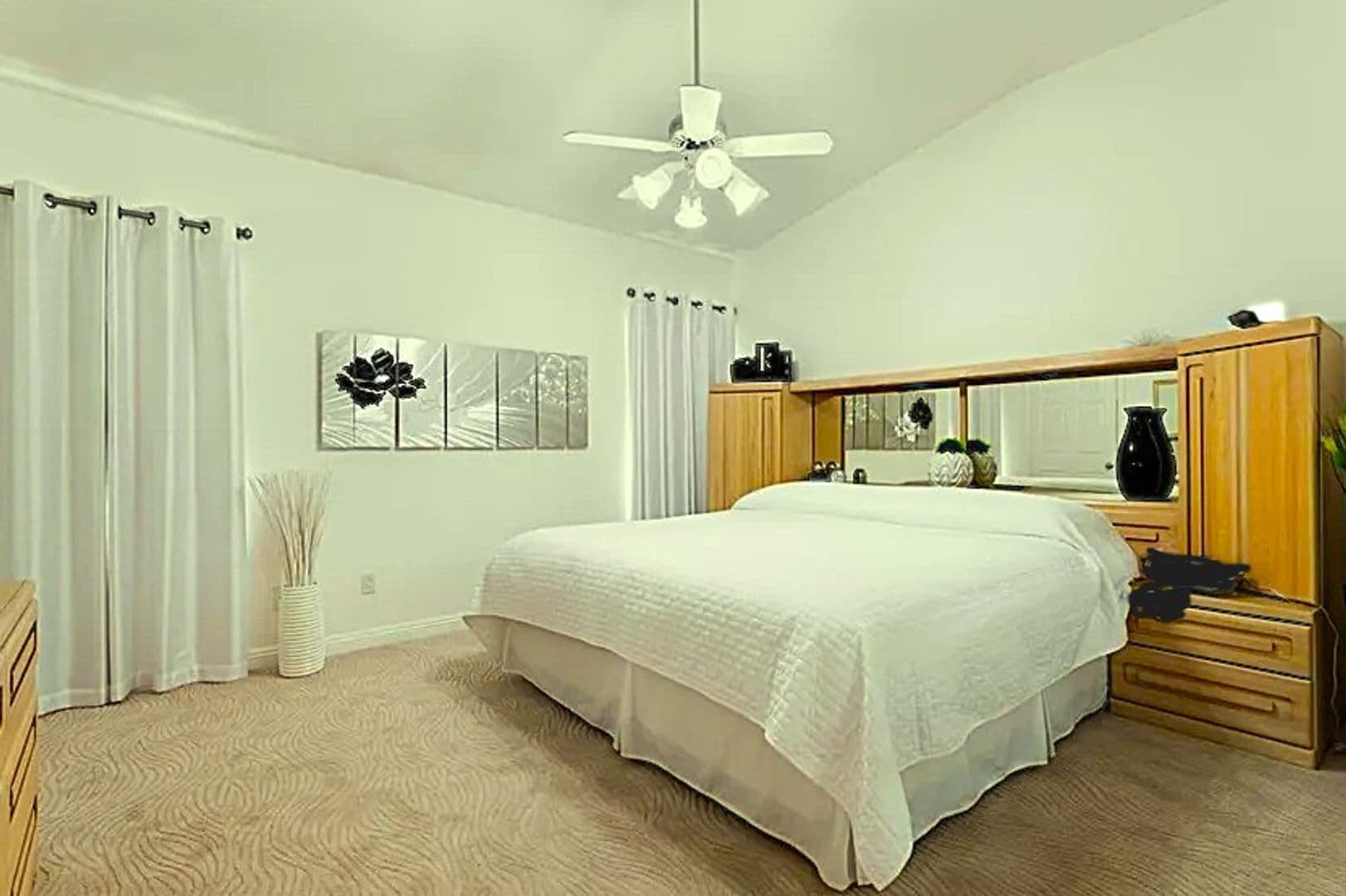 Henderson House: 392 Manti Pl #392